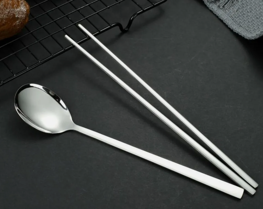Jia Zhi Dian ESS-Stäbchen Edelstahl silber, 21 cm  mit Löffel