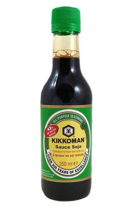 Kikkoman Sojasauce mit wenig Salz 250 ml